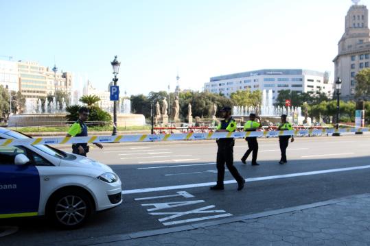 Plaça Catalunya desallotjada, el 17 d'agost del 2017 . ACN