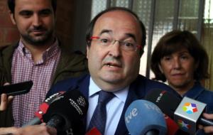 Primer pla de Miquel Iceta, primer secretari del PSC, en una atenció als mitjans el 15 de setembre de 2017 a Sabadell. ACN