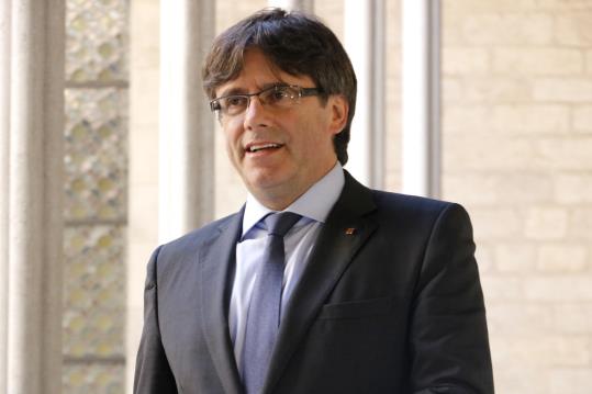 Primer plànol del president de la Generalitat, Carles Puigdemont. ACN