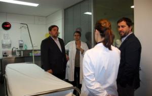 Un box d'urgències amb la visita d'Oriol Junqueras i Toni Comín. ACN / Rosanas E.