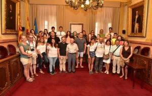 Un camp de treball internacional es dedica a la rehabilitació natural i ambiental del Turó del Sèu a l'Ortoll. Mike Alentorn