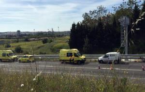 Un ciclista, ferit greu en un accident a la C-31 a Vilanova