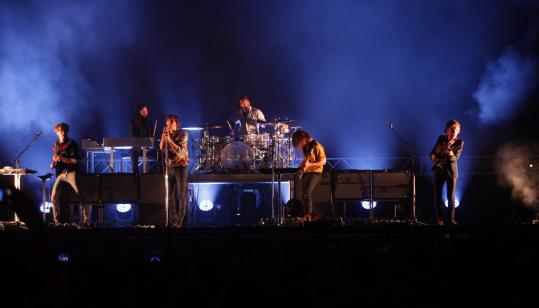 Un moment del concert de Phoenix al Festival Vida de Vilanova i la Geltrú, el 29 de juny de 2017 . ACN