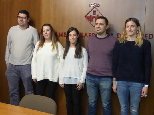 Xavi Aranda, Lídia Blasco, Foix Ortiz, Esther Ribas i Dani Saumell, administradors de la Festa Major de Vilafranca. Ajuntament de Vilafranca