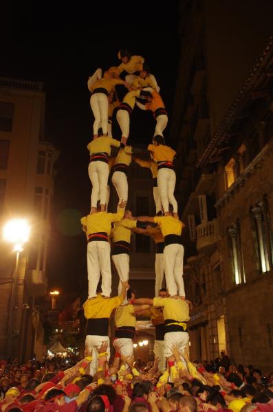 5d7 bordegàs a la plaça de la Paeria. Yoko