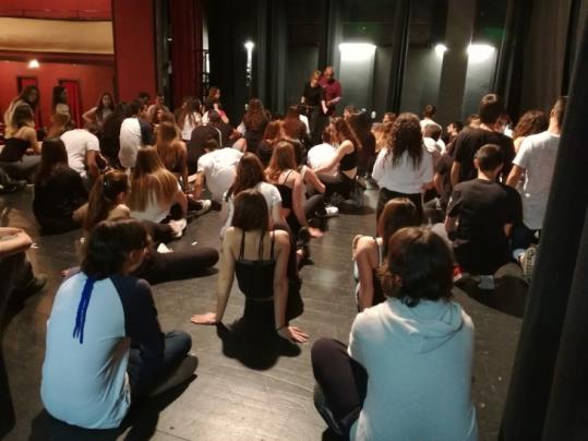 TOTS DANSEN Projecte pedagògic amb el Mercat de les Flors i Transversal