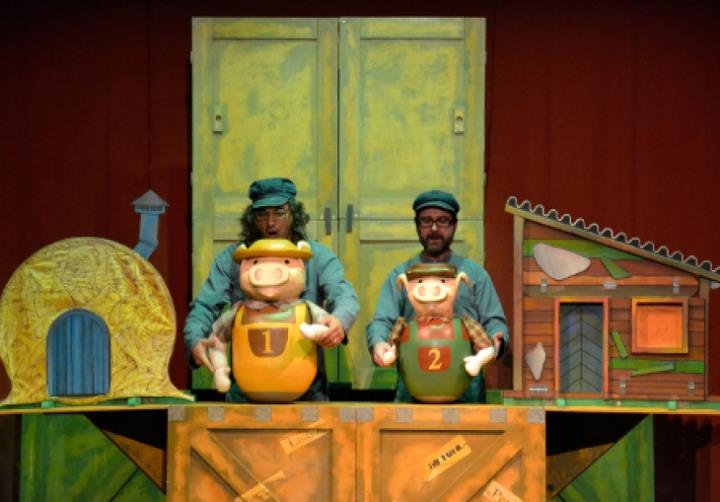 La veritable història dels tres porquets, Cia Xip Xap