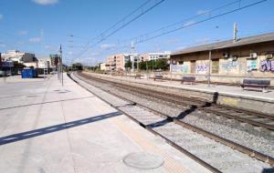 Andanes de l'estació del Vendrell. Eix