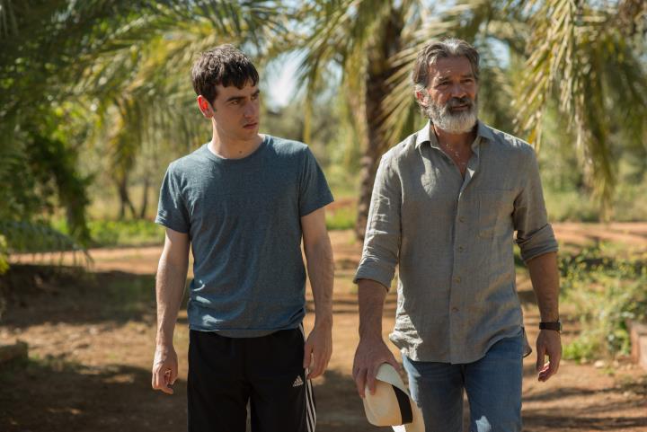 Antonio Banderas i Àlex Monner a 'Como la vida misma'. Alfa Pictures