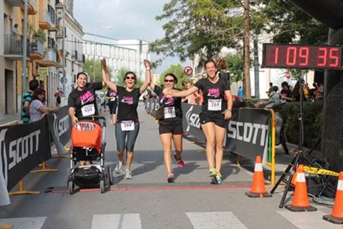 Bon ritme d’inscripcions a les 4 Milles Femenines, l’única cursa i caminada femenina del Garraf i Penedès. EIX