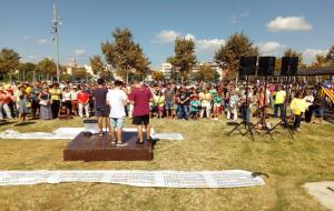 Cadena humana a Vilanova i la Geltrú per commemorar l'1-O