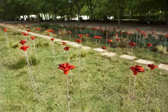 Cementiri de Les Pruelles (Sitges): ‘El jardí de les roselles’, un memorial en plena natura per a urnes biodegradables. Grup Àltima