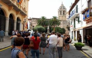 Centenars de ciutadans del Penedès i Garraf mostren el seu record a les víctimes dels atemptats del 17-A. Ajuntament de Sitges