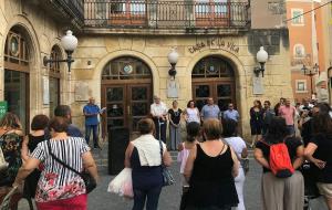 Centenars de ciutadans del Penedès i Garraf mostren el seu record a les víctimes dels atemptats del 17-A