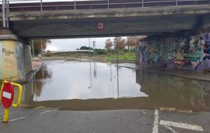 Cubelles ha tancat a la circulació el pont d'Arles de Tec i el de la Riera a l'alçada de la via del tren. Ajuntament de Cubelles