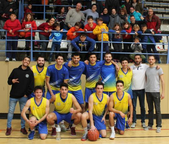 Duel a la primera posició entre el CNB Vilanova i el Joventut Castelldefels. CNB Vilanova