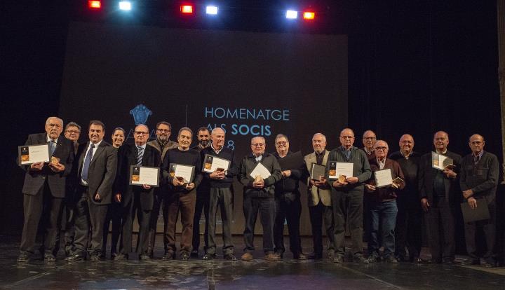 El Casal de Vilafranca fa un emotiu reconeixement a socis, professors i mecenes  . Casal