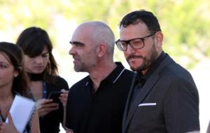El director de 'La sombra de la ley', Dani de la Torre, amb Luis Tosar al Festival de cinema de Sitges, el 5 d'octubre del 2018. ACN