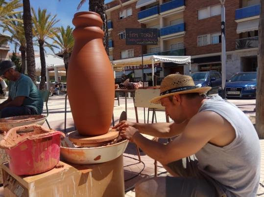 El FangArt 2018 clou amb una valoració positiva dels ceramistes participants i molta afluència de públic . Ajuntament del Vendrell