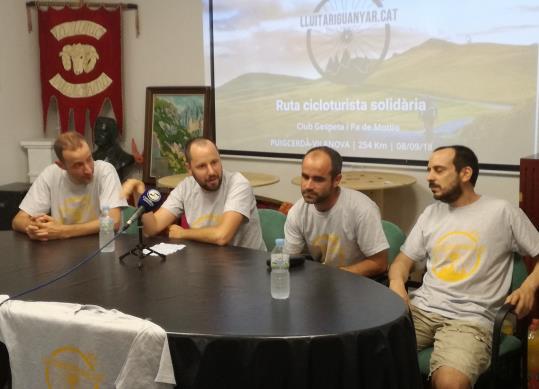 El grup de vilanovins impulsa la ruta cicloturística solidària 