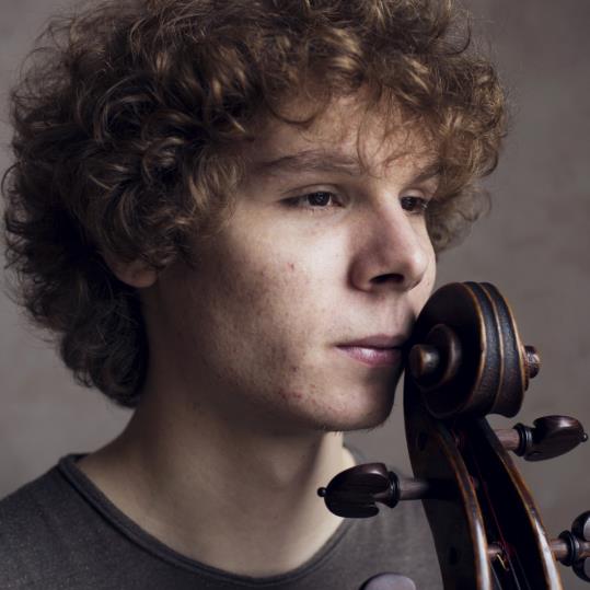 El jove talent Bruno Philippe obre el 38è Festival Internacional de Música Pau Casals al Vendrell. EIX