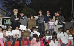 El Servei d’Intervenció Socioeducativa (SIS) de Sitges omple la plaça Catalunya en la seva festa inaugural. Ajuntament de Sitges