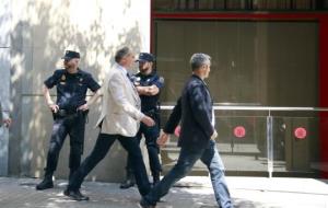 El titular del jutjat d'instrucció número 1 de Barcelona, Joaquín Aguirre, tornant a l'edifici Londres de la Diputació de Barcelona. ACN