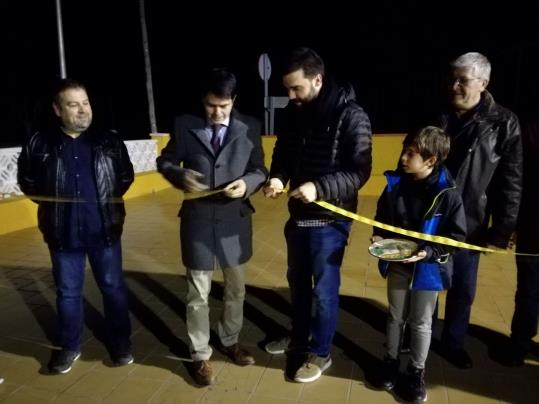 El veïnat de Plana de les Torres de Torrelles de Foix estrena enllumenat. Ajuntament de Torrelles