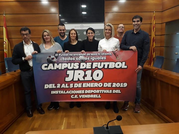 El Vendrell acull el Campus de futbol de Jessica Rodríguez. Ajuntament del Vendrell