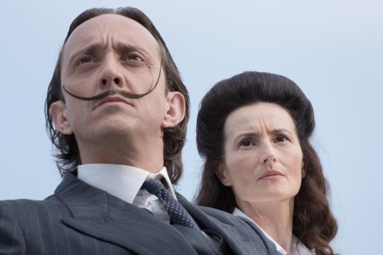 Els actors que interpreten a Gala i a Dalí a 'Miss Dalí' . EIX