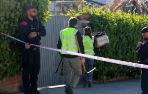 Els Mossos registren la casa de l’arrestada pel Crim del Foix per esbrinar si hauria utilitzat una serra elèctrica. ACN