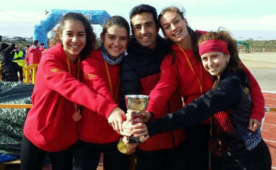 Equip juvenil femení del Club Esportiu Penedès. Eix