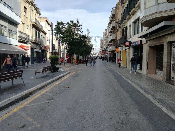 Es liciten les obres de reordenació i millora del carrer del Doctor Robert que l’han de consolidar en una gran avinguda comercial. Ajuntament del Vend