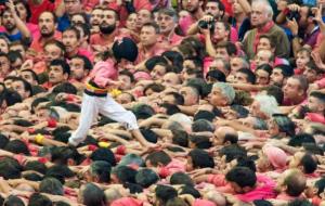 Imatge de la Colla Vella al concurs de castells de Tarragona. Xavi Jurio