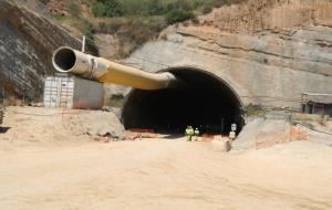 Imatge de l'entrada al túnel d'Olesa de la B-40 el 20 de juny de 2017. ACN