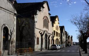 Imatge dels antics magatzems de vi al costat de l'estació de trens de Vilafranca del Penedès. ACN