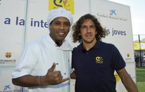 Inauguració d'un Cruyff Court a Les Roquetes amb Ronaldinho i Carles Puyol