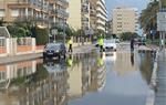 Inundacions al passeig marítm de Calafell a causa de la intensa tempesta i calamarsa. Ajuntament de Calafell