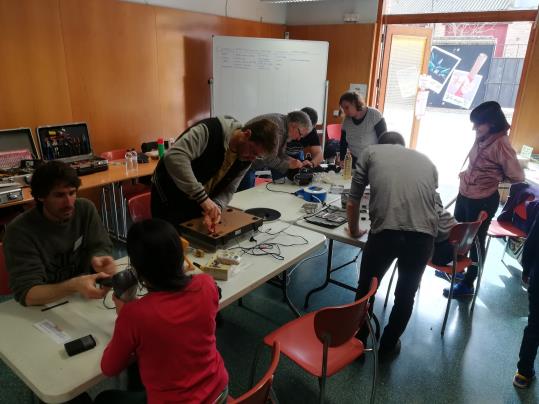 Jornada festiva i participativa en la celebració del 3r aniversari del Banc de Temps Vilafranca. Ajuntament de Vilafranca