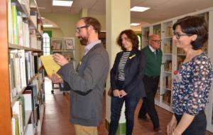 La Biblioteca Santiago Rusiñol de Sitges estrena instal·lacions renovades coincidint amb la Diada de Sant Jordi. Ajuntament de Sitges