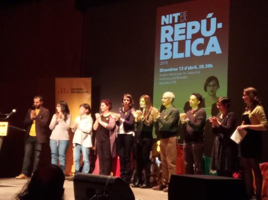 La Nit de la República d’ERC es converteix en una massiva reivindicació per la llibertat dels presos polítics i el retorn dels exiliats. ERC