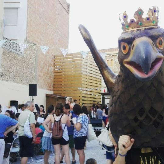 La segona edició del Festivalet, enguany al pati de la Cooperativa, servia diumenge per donar a conèixer detalls i novetats de Santa Anna 2018. FM El 