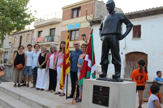 L'Ajuntament de Banyeres del Penedès inaugura la quarta escultura de Josep Cañas al carrer. Ajuntament de Banyeres