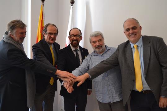 L'Ajuntament, els propietaris i el Club Rugby Sitges signen els convenis de gestió urbanística de La Plana-Santa Bàrbara-Vallpineda. Ajuntament de Sit
