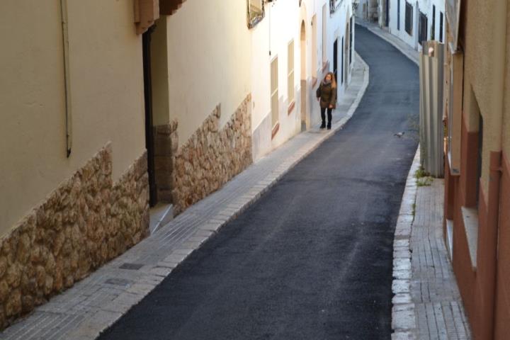 L’asfaltat dels carrers Tacó i Carreta tanca l’actuació integral als barris de Sitges. Ajuntament de Sitges