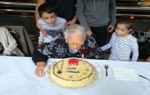 L'àvia del Penedès, Amèlia Guardià, celebra el seu 107 aniversari . Jaume Ventura