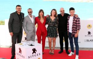 L'equip de 'La sombra de la ley' amb actors i el director Dani de la Torre, el photocall del Festival de cinema de Sitges