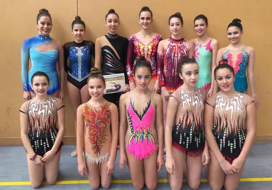 Les gimnastes del CR Vilafranca . Eix