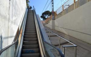 Les noves escales mecàniques del pas sota la via del tren d'Hort Gran arribaran a Sitges abans de finals d'any. Ajuntament de Sitges