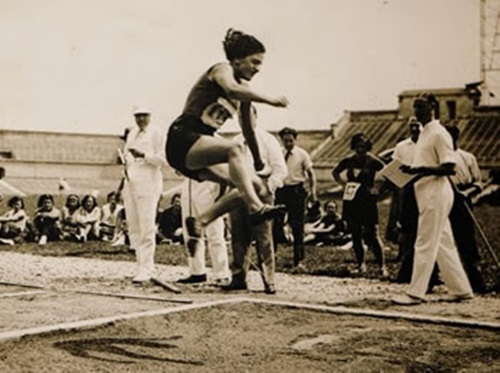 Les pistes d'atletisme de Vilanova portaran el nom de Carme Sugrañes Blay. Ajuntament de Vilanova